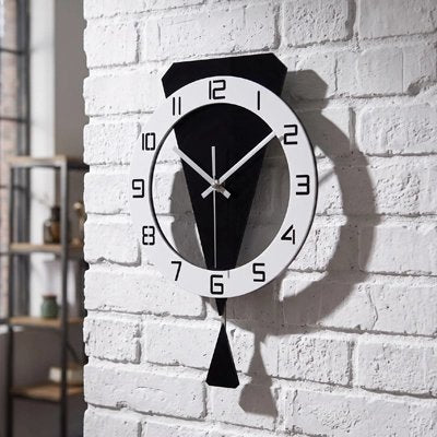 Installation facile horloge murale ovale design - fixation simple crochet mural salon ou bureau